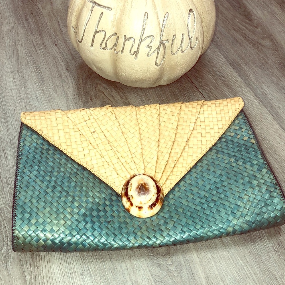Large Envelope Clutch - Picture 2 of 5